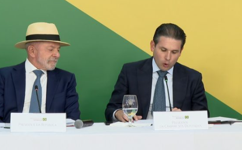 MOTTA E LULA
